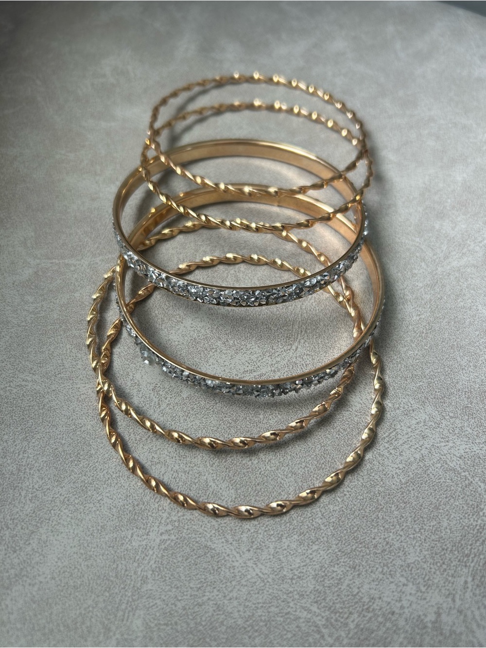 ✨NEW Gold-Tone Crystal Accent Bangle Bracelet Set - Women Jewelry